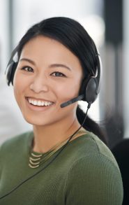 woman in call center